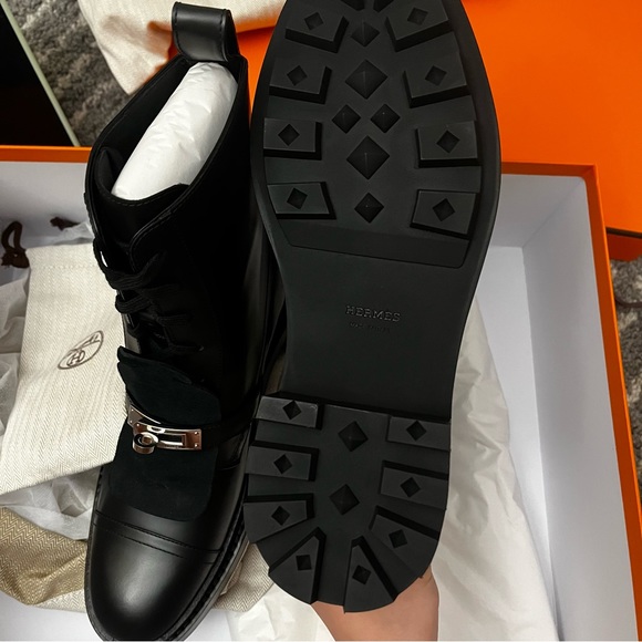 Hermes Funk Black Leather Kelly Ankle Boot Size Eu38 US7.5 - Picture 4 of 5